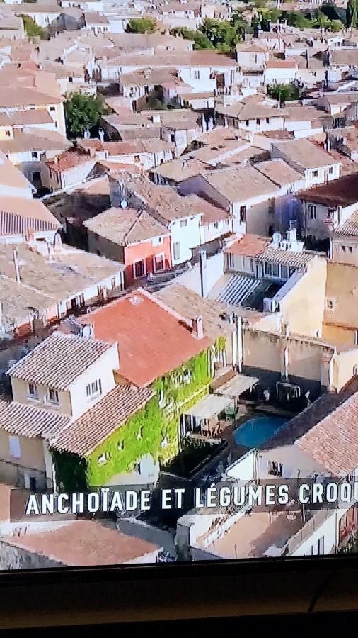 Un Ryad A L'Isle Exterior photo