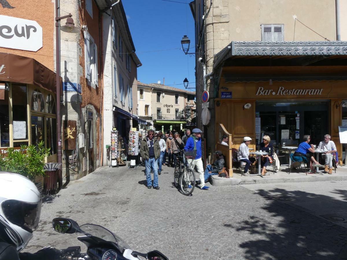 Un Ryad A L'Isle Exterior photo